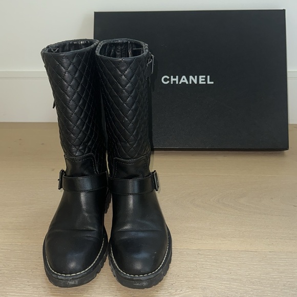 Chanel boots size 37 - Picture 9 of 15